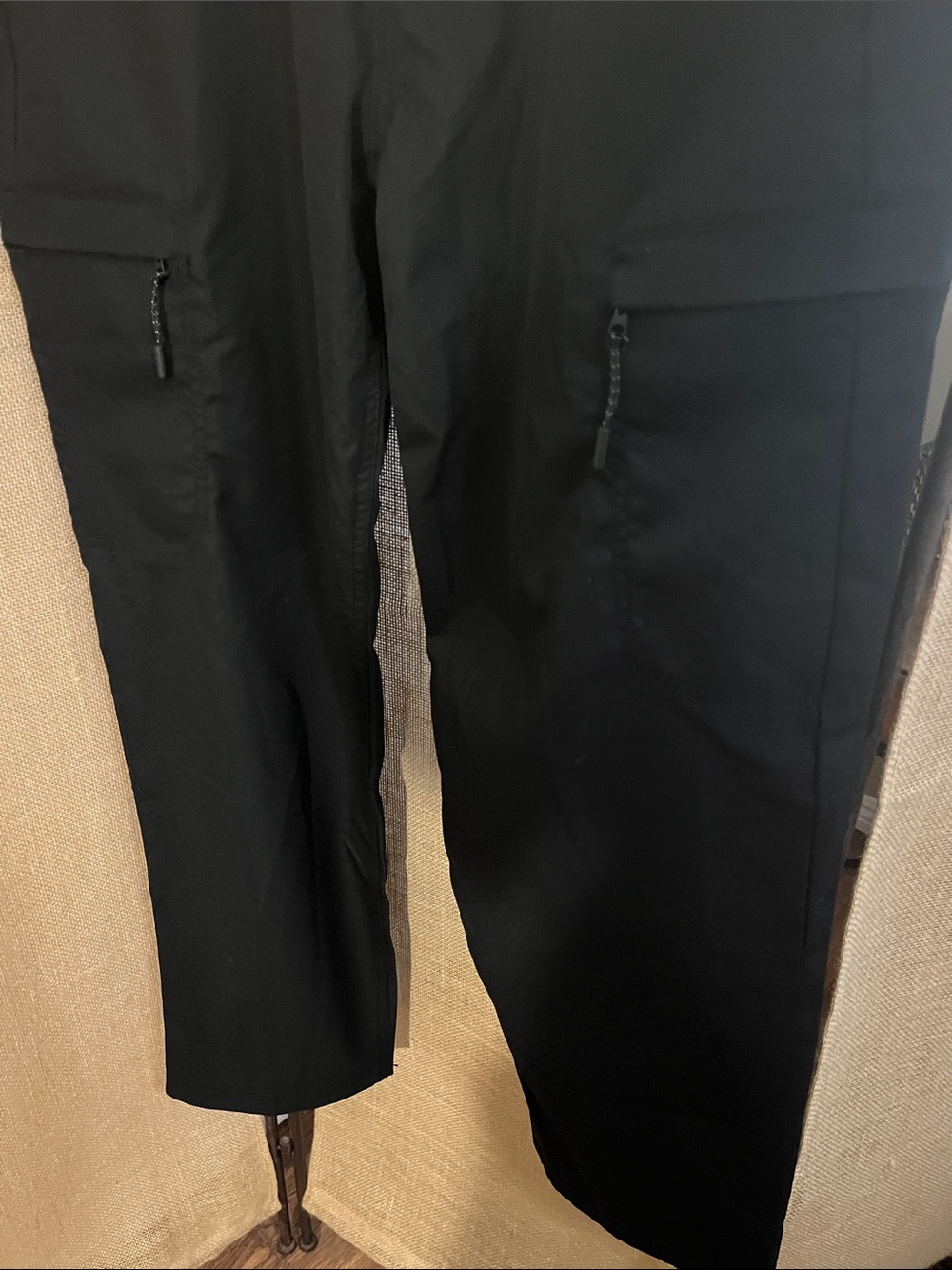 Bass Black Men's Cargo Pants with Zip Pockets - Picture 4 of 5